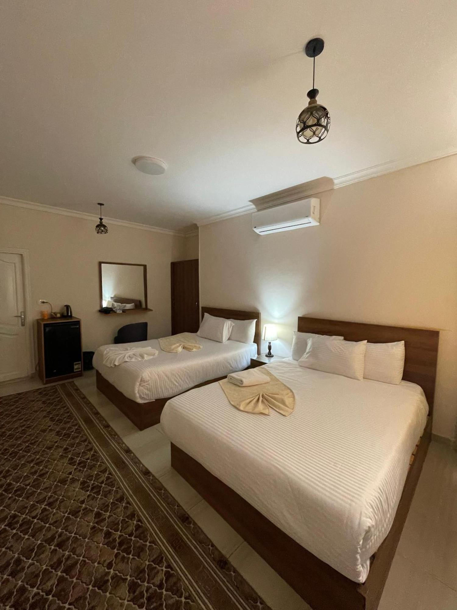 Glamour Pyramids View Kafrat al Jabal Exterior foto